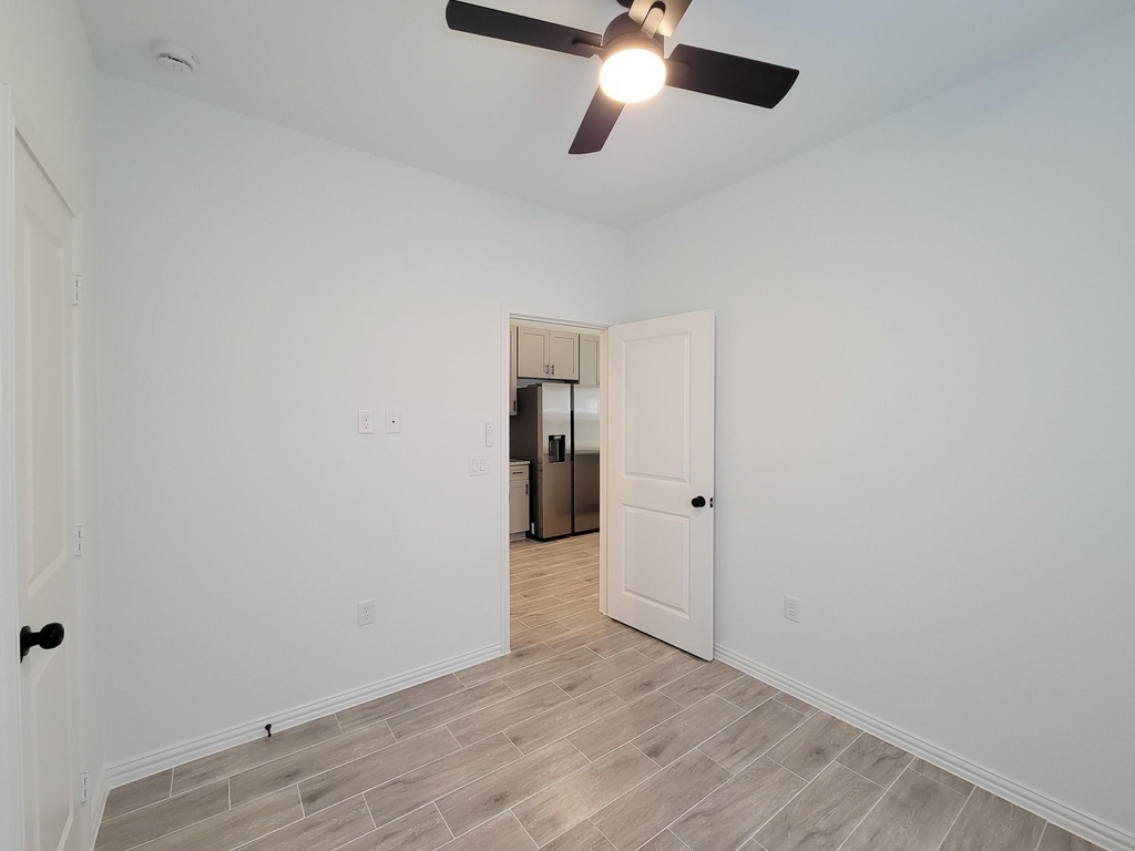 11851 Nelwood Street - Photo 25