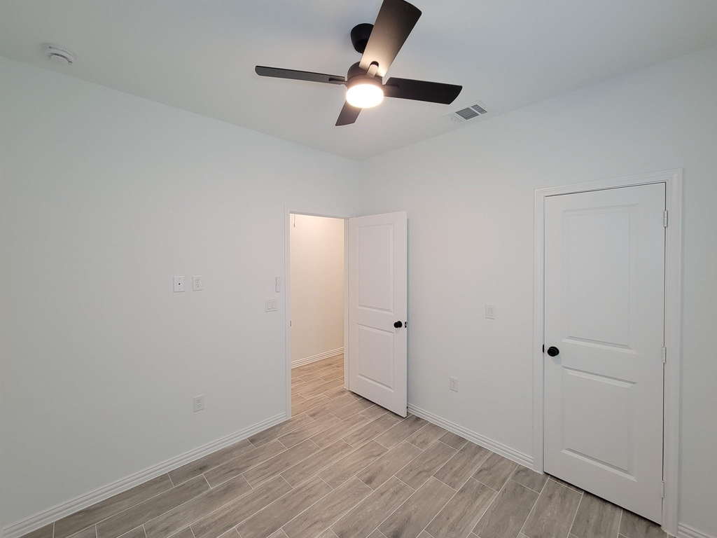 11851 Nelwood Street - Photo 30