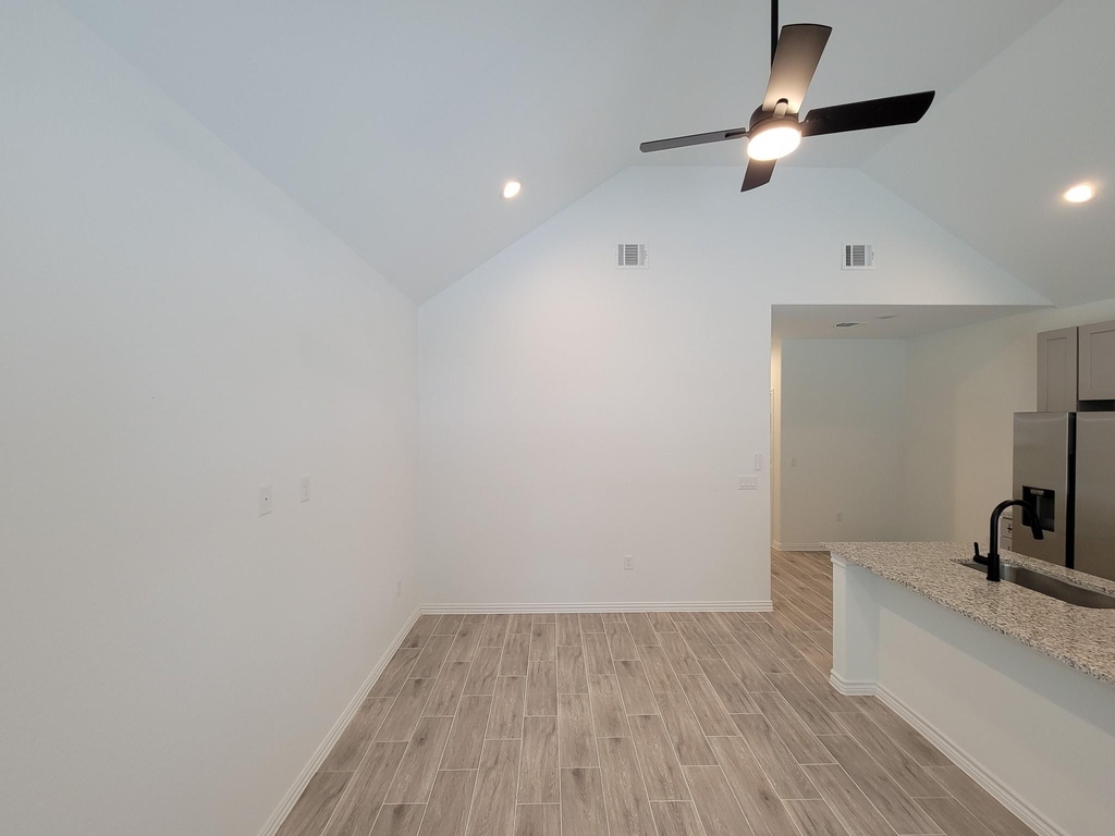 11851 Nelwood Street - Photo 9