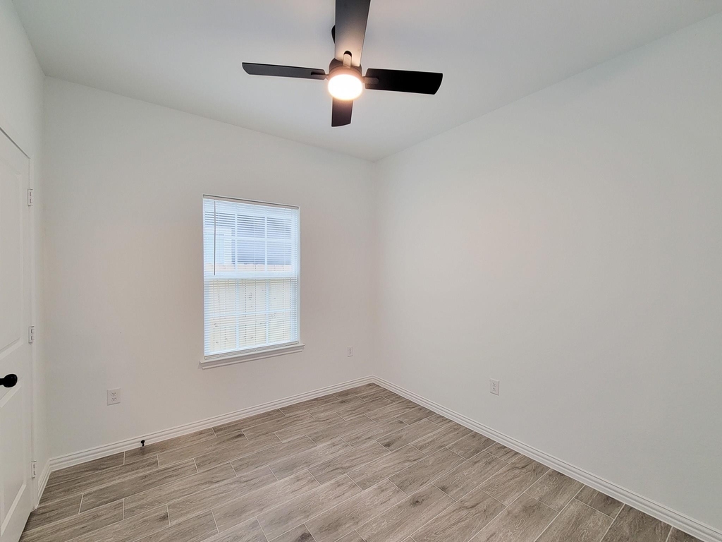 11851 Nelwood Street - Photo 29