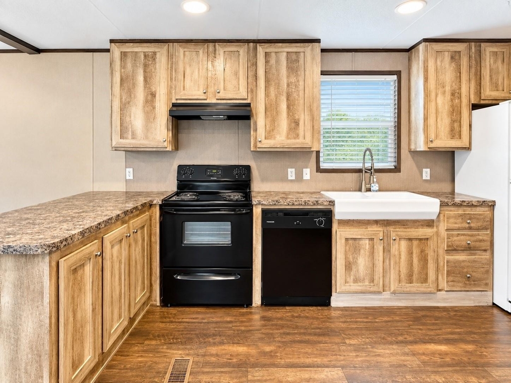 7920 Hoptree - Photo 1