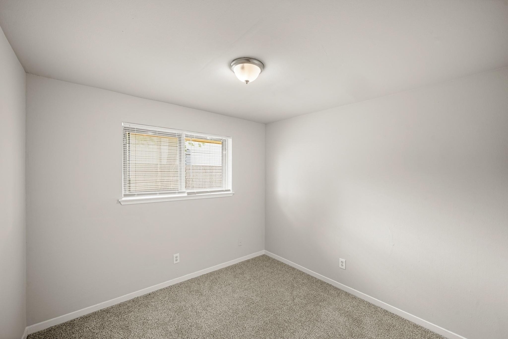 11017 Lera Street - Photo 9