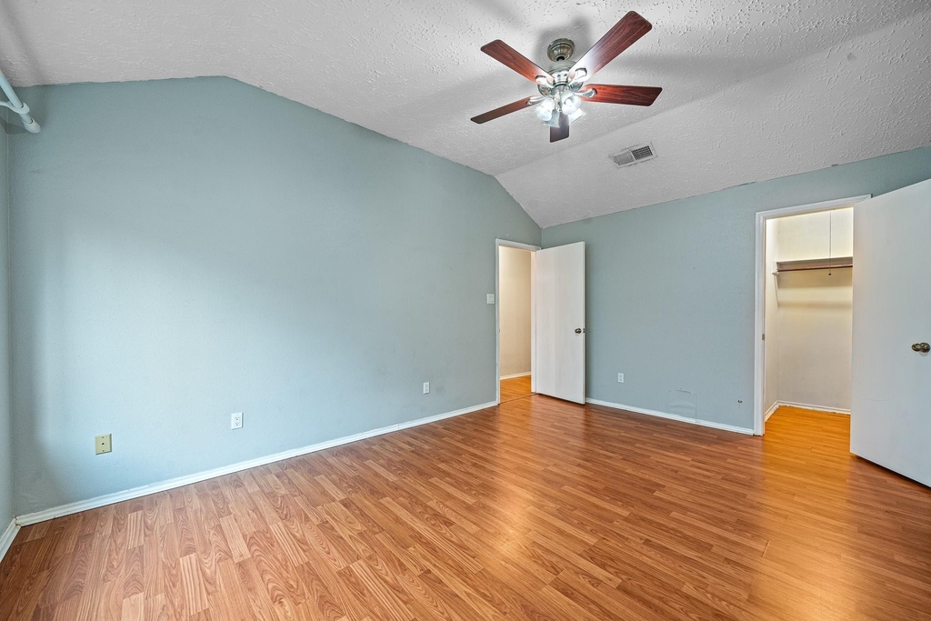 18123 Lake Bend Drive - Photo 11