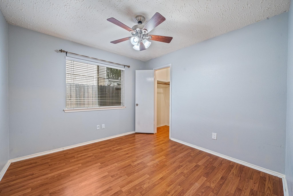 18123 Lake Bend Drive - Photo 15