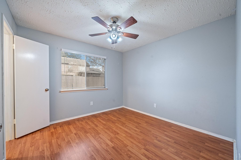 18123 Lake Bend Drive - Photo 17