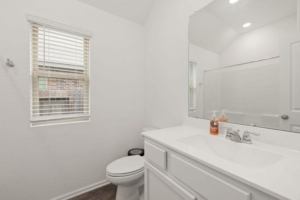 23911 Falling Daylight Drive - Photo 19