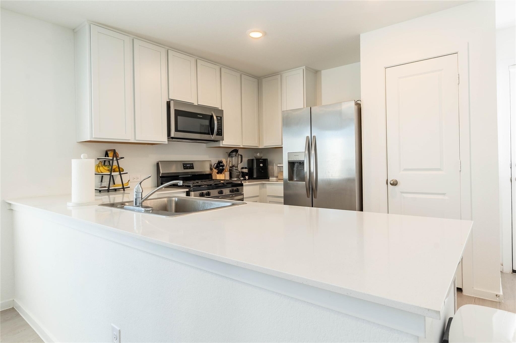 12903 Shells Lane - Photo 8