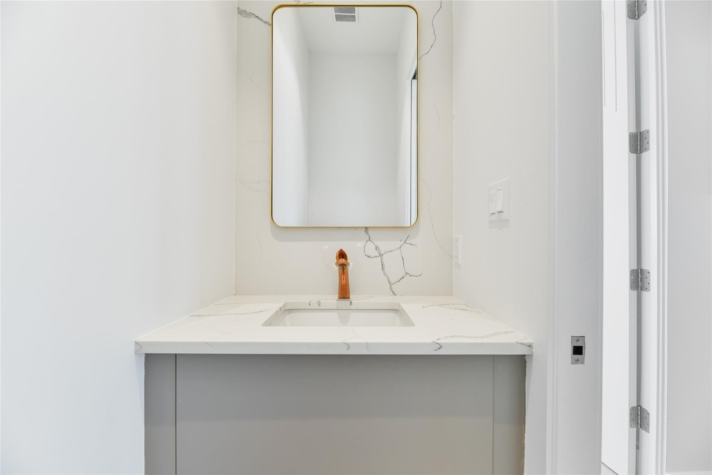 3515 Hudson Court - Photo 15