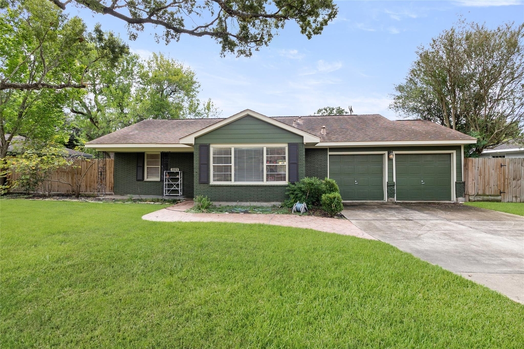 3023 Fairhope Street - Photo 0