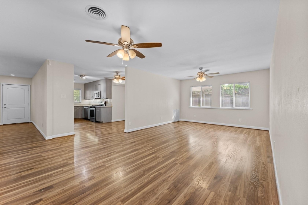 10613 Willowgrove Drive - Photo 15