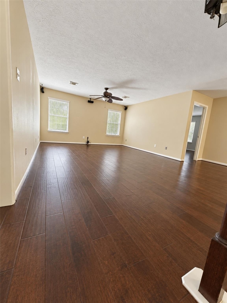 14715 Wynbourn Way - Photo 7