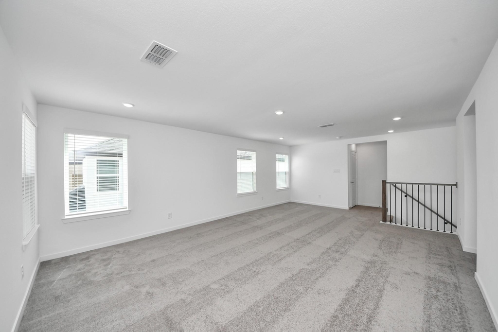 9231 Willowbank Gap Lane - Photo 11