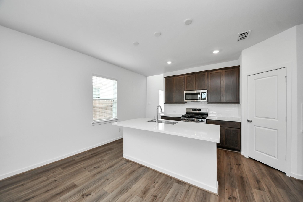 9231 Willowbank Gap Lane - Photo 33