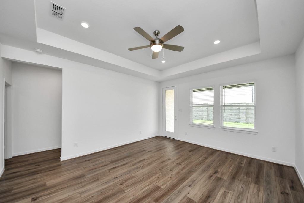 9231 Willowbank Gap Lane - Photo 37
