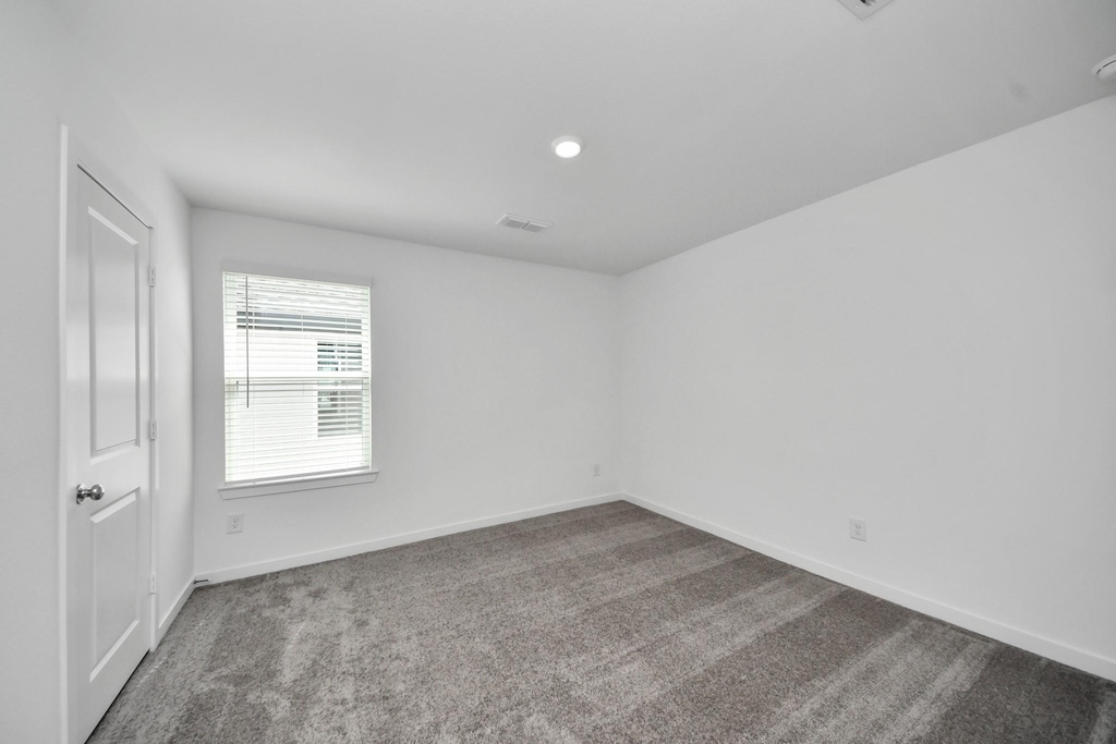 9231 Willowbank Gap Lane - Photo 18