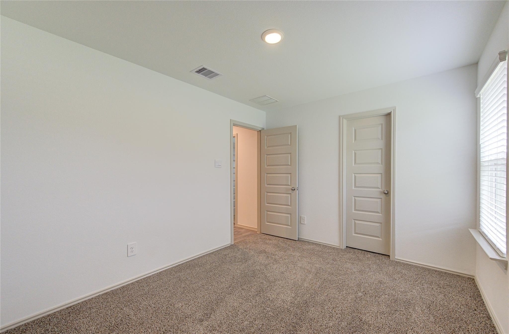 7315 Sunset Creek Drive - Photo 6