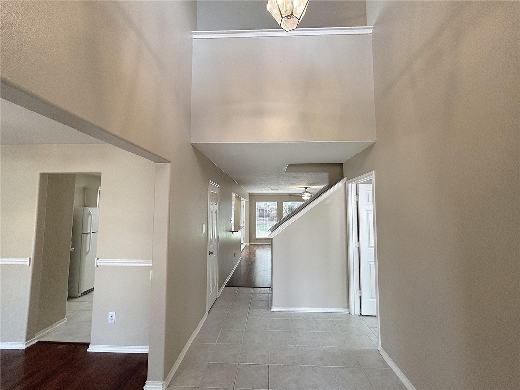 16438 Redbud Berry Lane - Photo 3