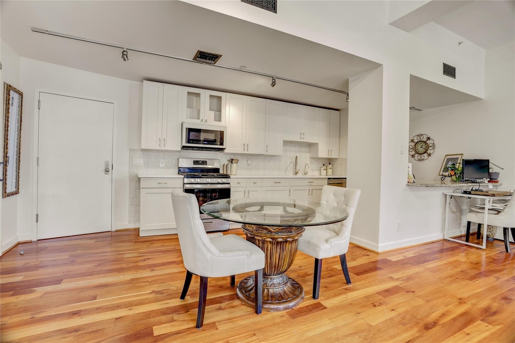 915 Franklin Street - Photo 6