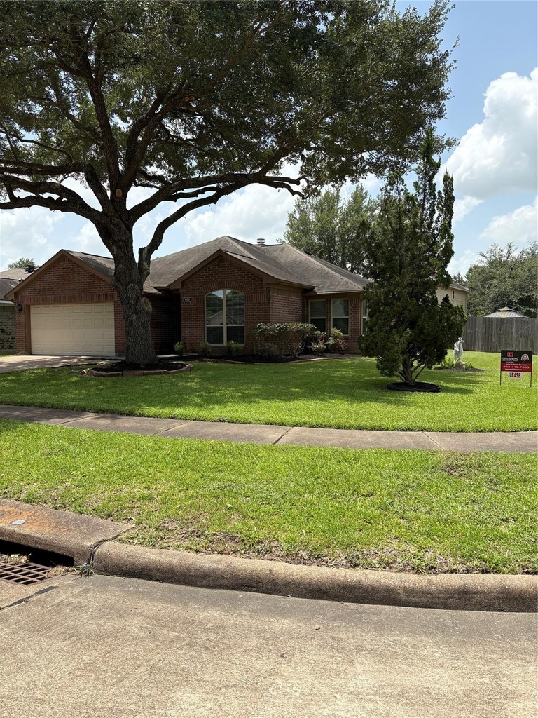 1402 Township Court - Photo 3