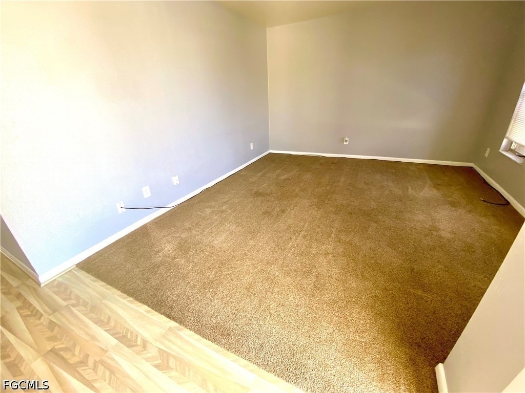 1309 Sw Santa Barbara Place - Photo 2