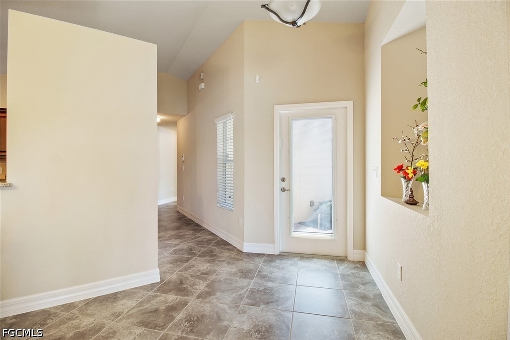 10566 Carolina Willow Drive - Photo 4