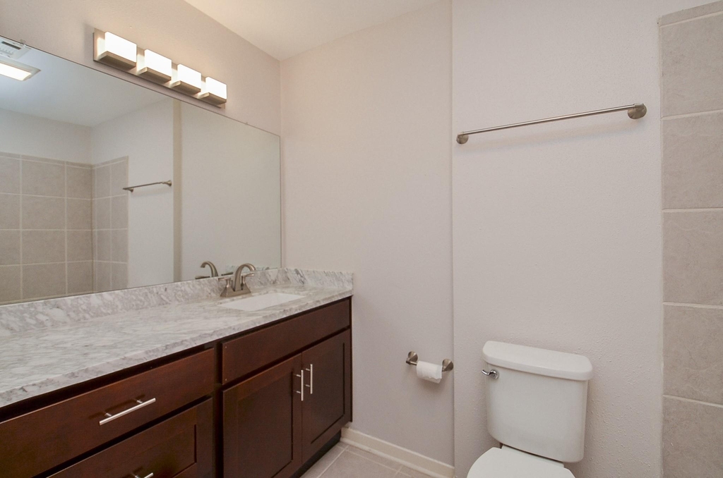 1549 W Sam Houston Parkway S - Photo 17