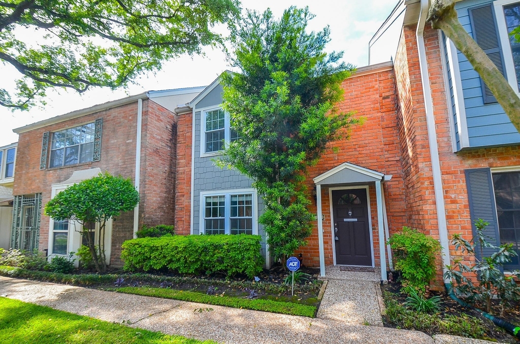 1549 W Sam Houston Parkway S - Photo 1