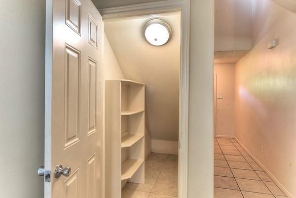 614 Foster Street - Photo 10