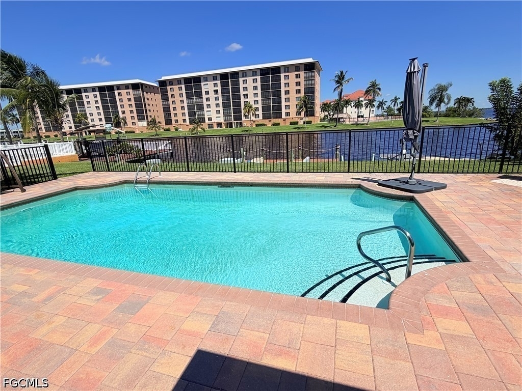 2025 Se 44th Street - Photo 38