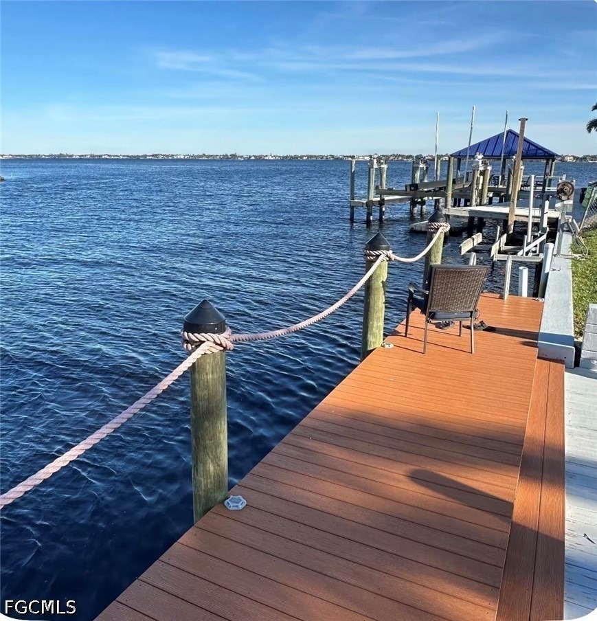 2025 Se 44th Street - Photo 2