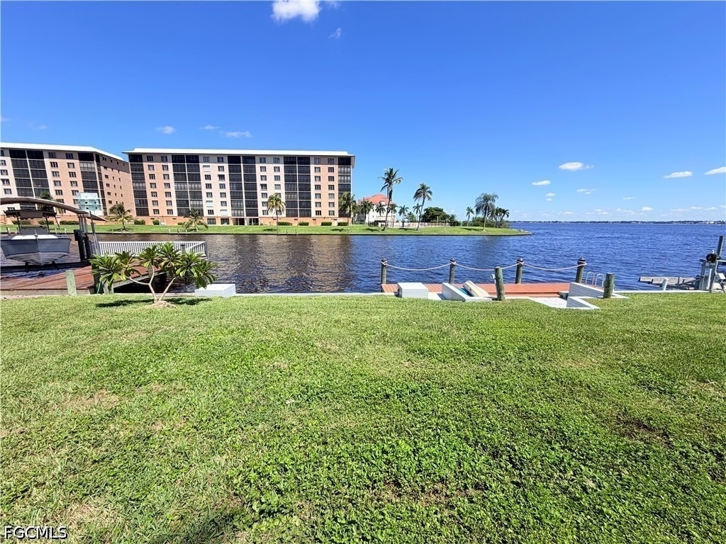 2025 Se 44th Street - Photo 35