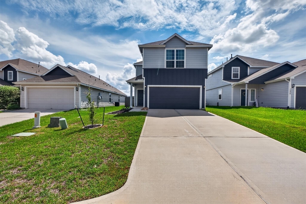 14040 Lamprey Drive - Photo 1