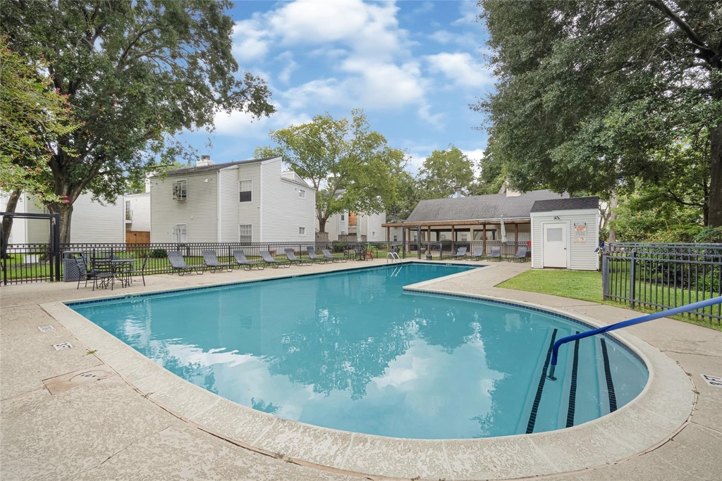 9809 Richmond Ave, Unit J-12 - Photo 24