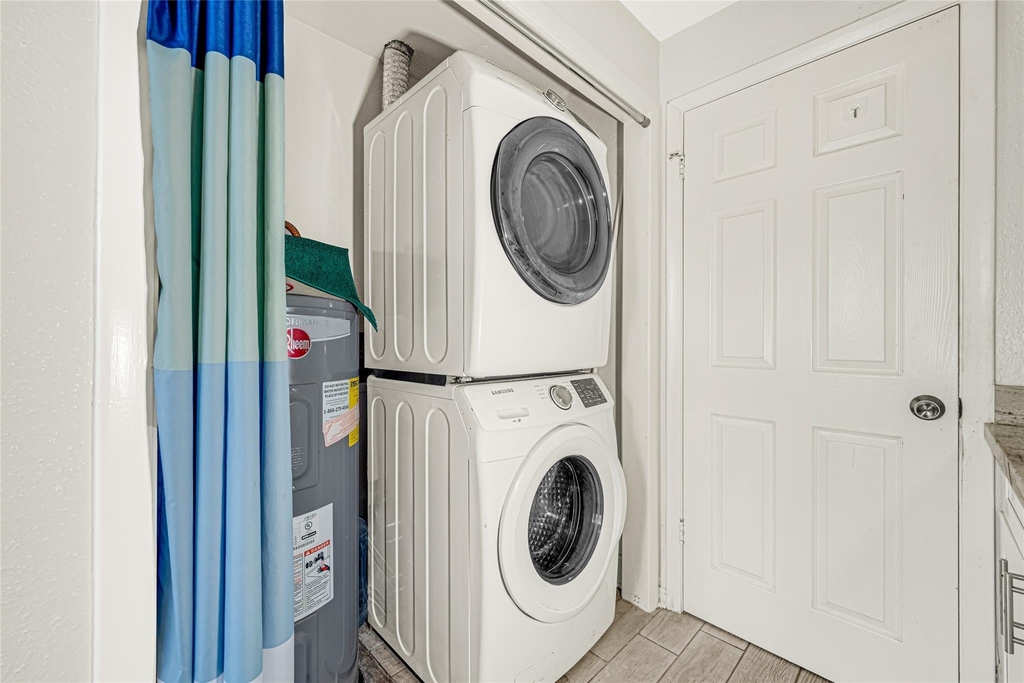 9809 Richmond Ave, Unit J-12 - Photo 13