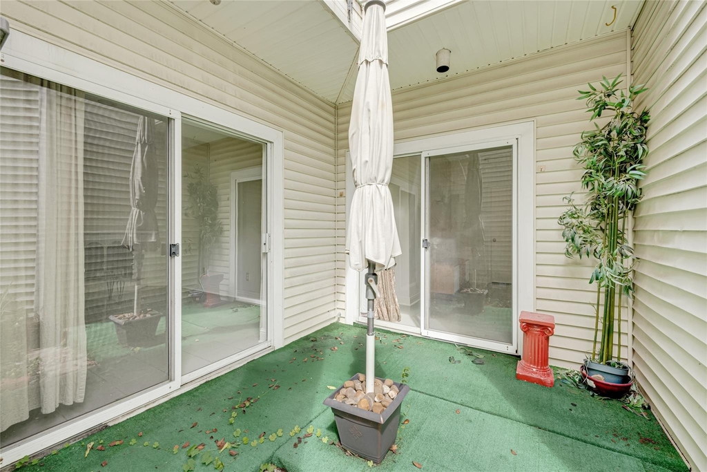 9809 Richmond Ave, Unit J-12 - Photo 19