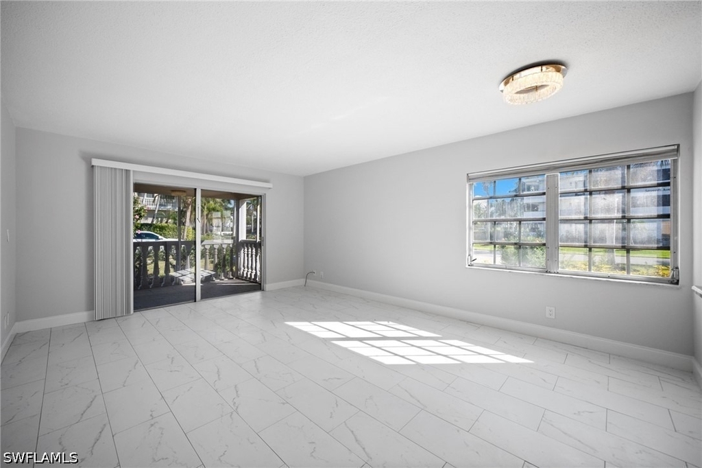 666 3rd Street S - Photo 2
