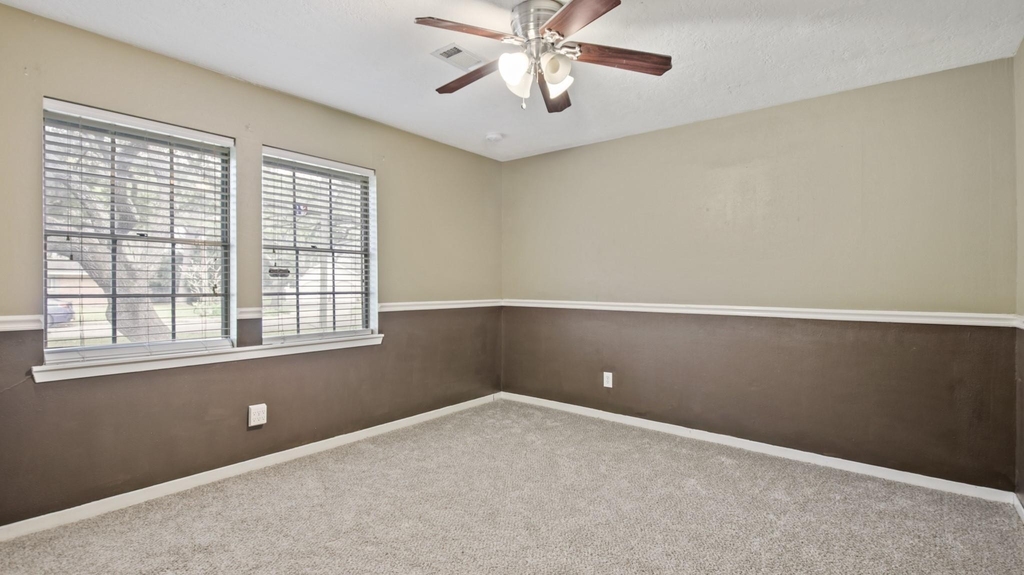515 Fairdale Street - Photo 23