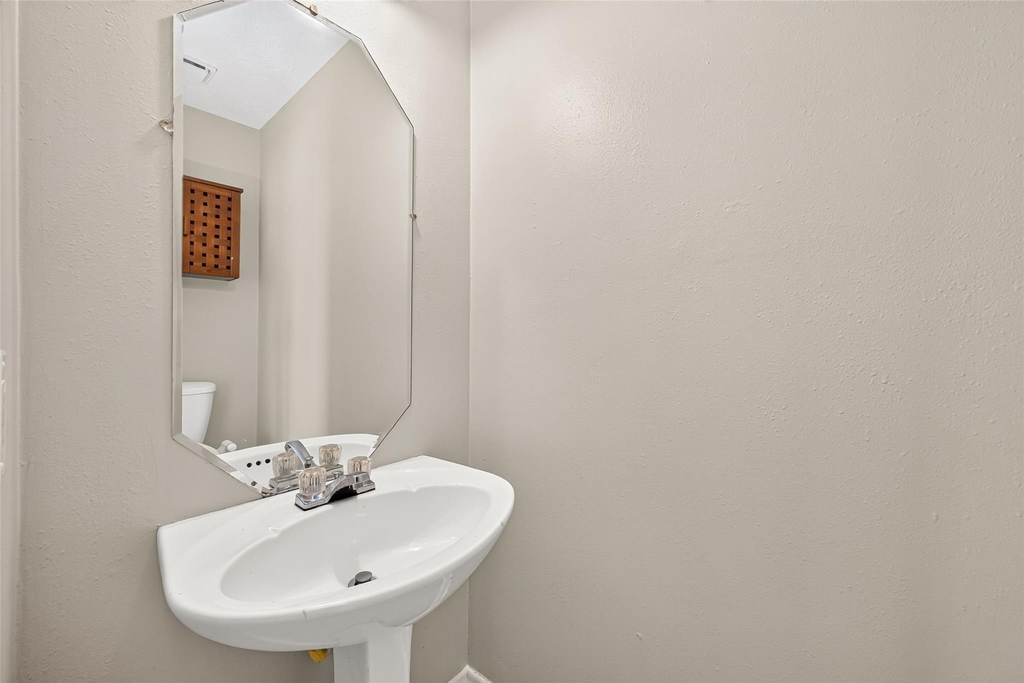 5631 Roserock Lane - Photo 24