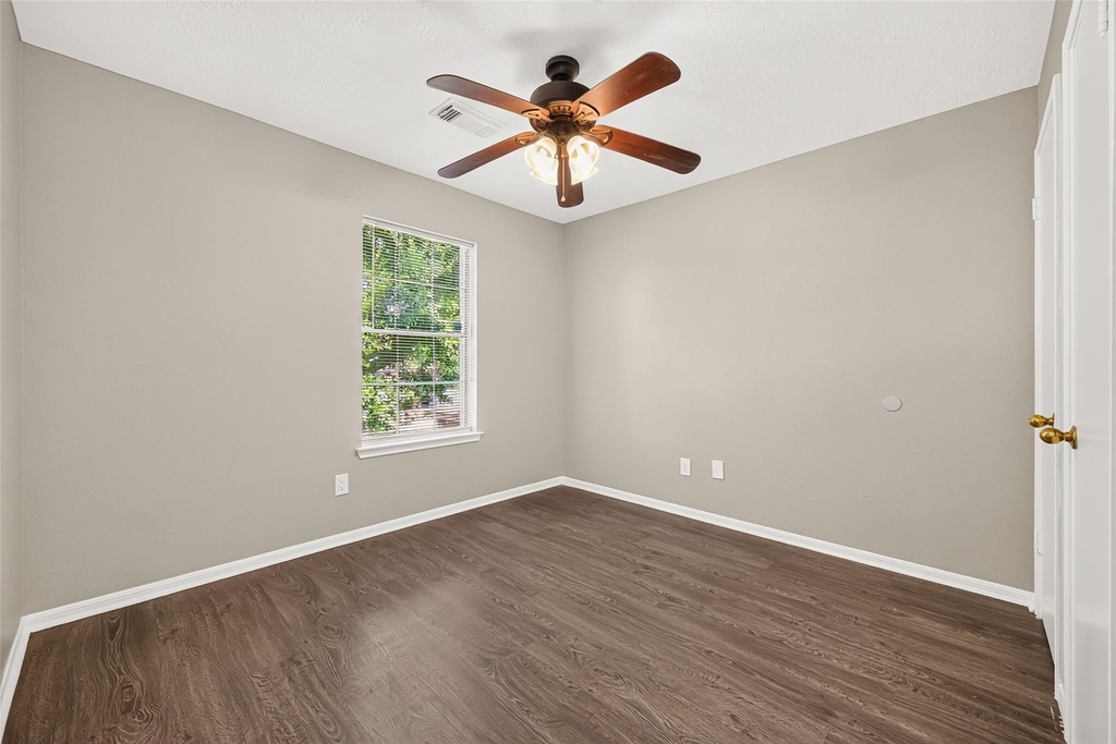 5631 Roserock Lane - Photo 37
