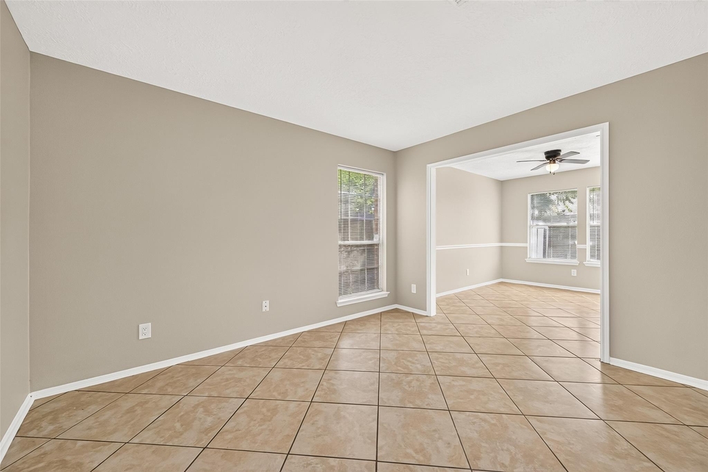 5631 Roserock Lane - Photo 8