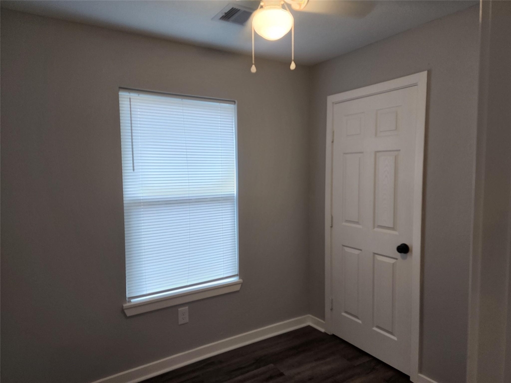 1508 Carver Avenue - Photo 7