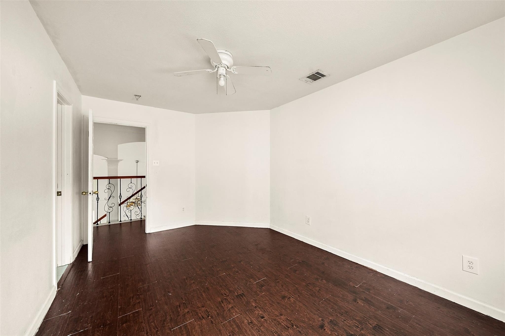 3603 Lauderwood Lane - Photo 9