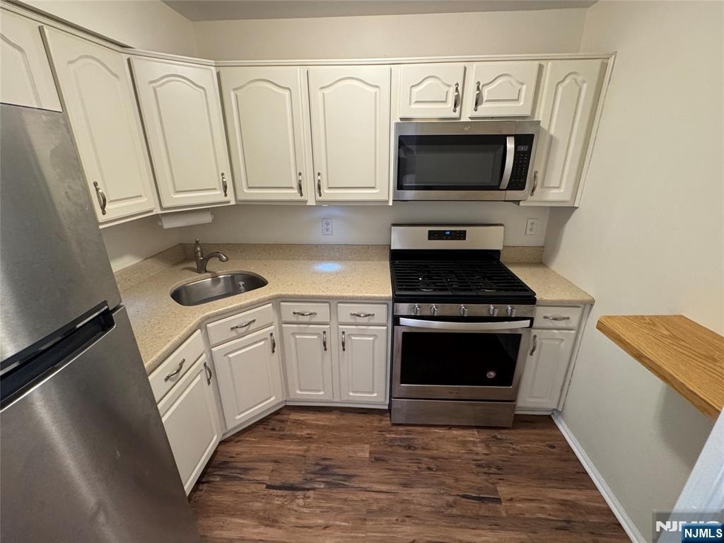 831 Juniper - Photo 0