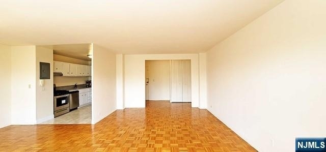 2348 Linwood - Photo 3