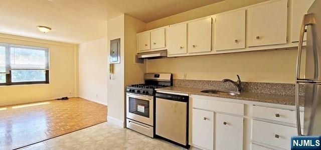2348 Linwood - Photo 6