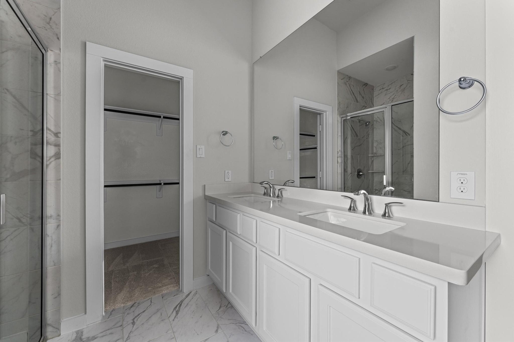 7909 Wild Thicket Drive - Photo 17
