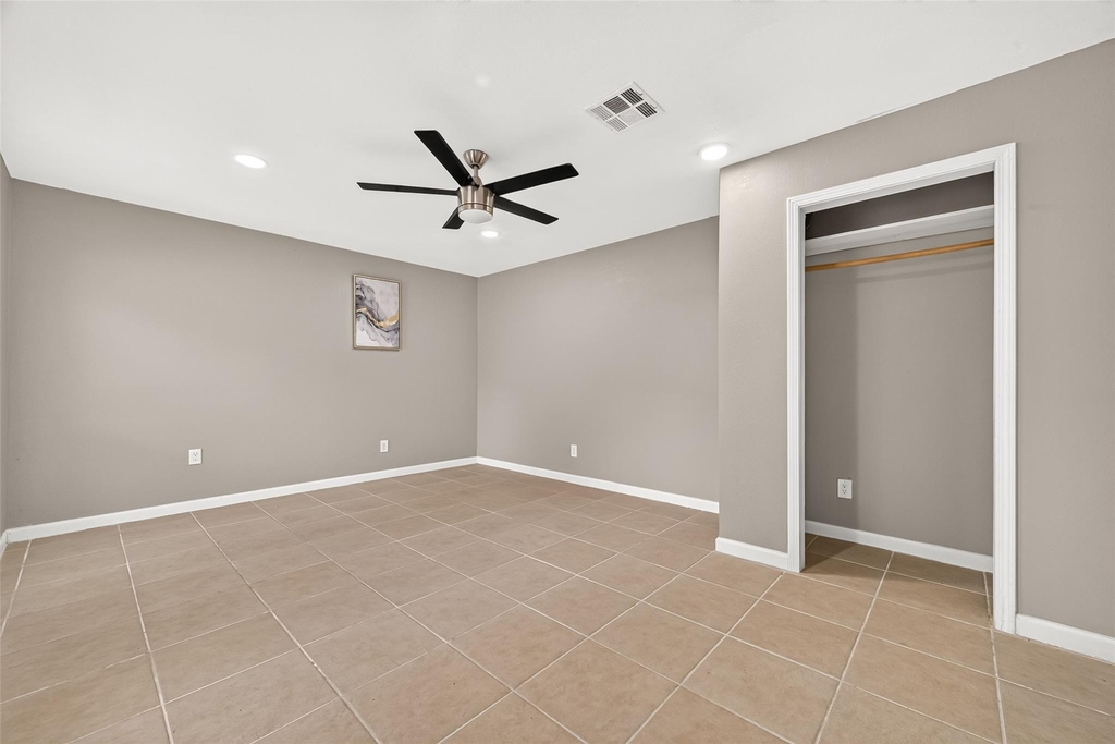 552 Roanoke Drive - Photo 23