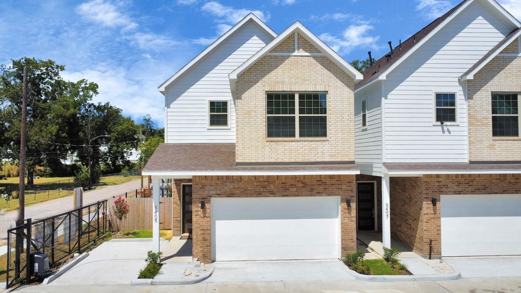 305 Queen Sude Lane - Photo 0