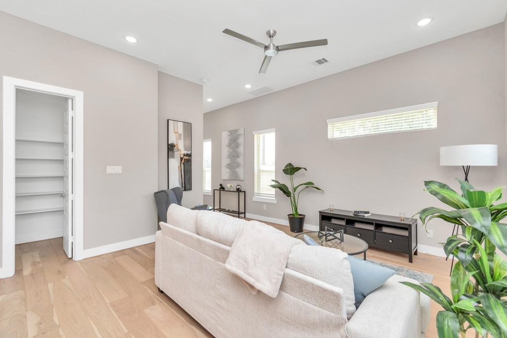 305 Queen Sude Lane - Photo 42