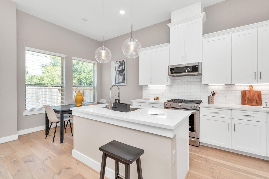 305 Queen Sude Lane - Photo 6